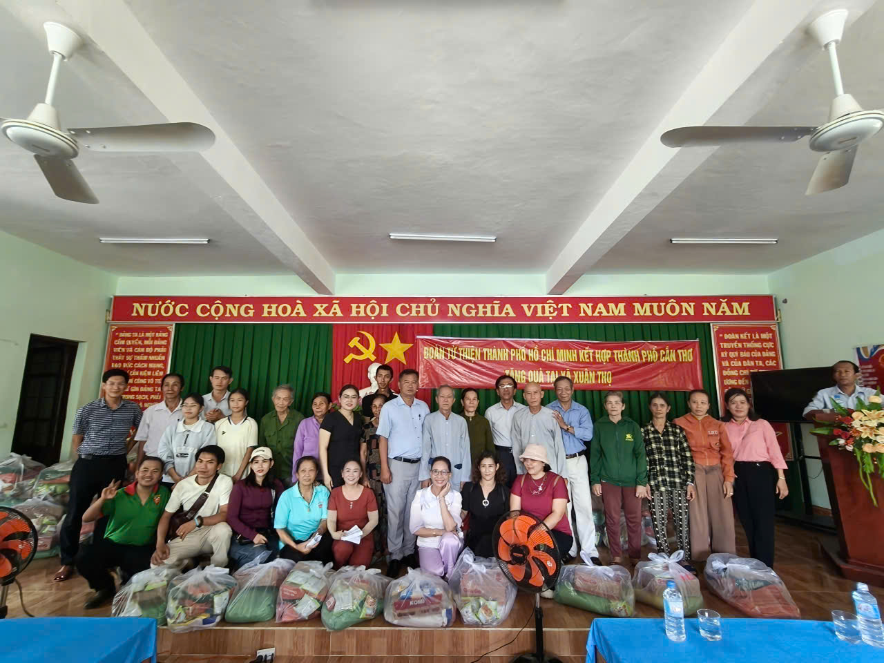 XÃ XUÂN THỌ TRIỂN KHAI ĐỒNG BỘ CÁC BIỆN PHÁP  KHẮC PHỤC HẬU QUẢ BÃO SỐ 13